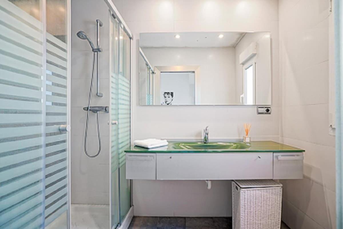 Super Offer Week 11to17 Aug25 Downtown, Terrace, Parking Appartement Saint-Sébastien